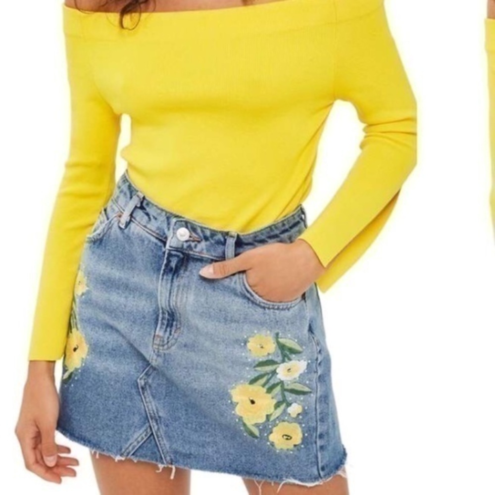 TopShop Moto Yellow Floral Embroidered Denim Skirt Jean Women’s Size 4 6 Small